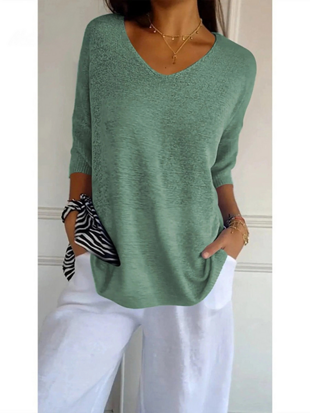 OLIVIA | Knitted V-neck Top