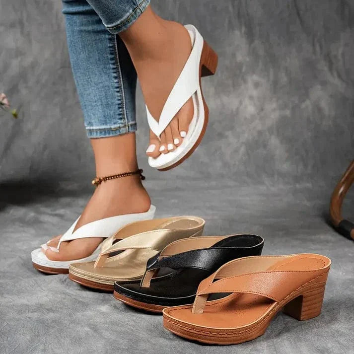 Orthopedic heeled sandals 