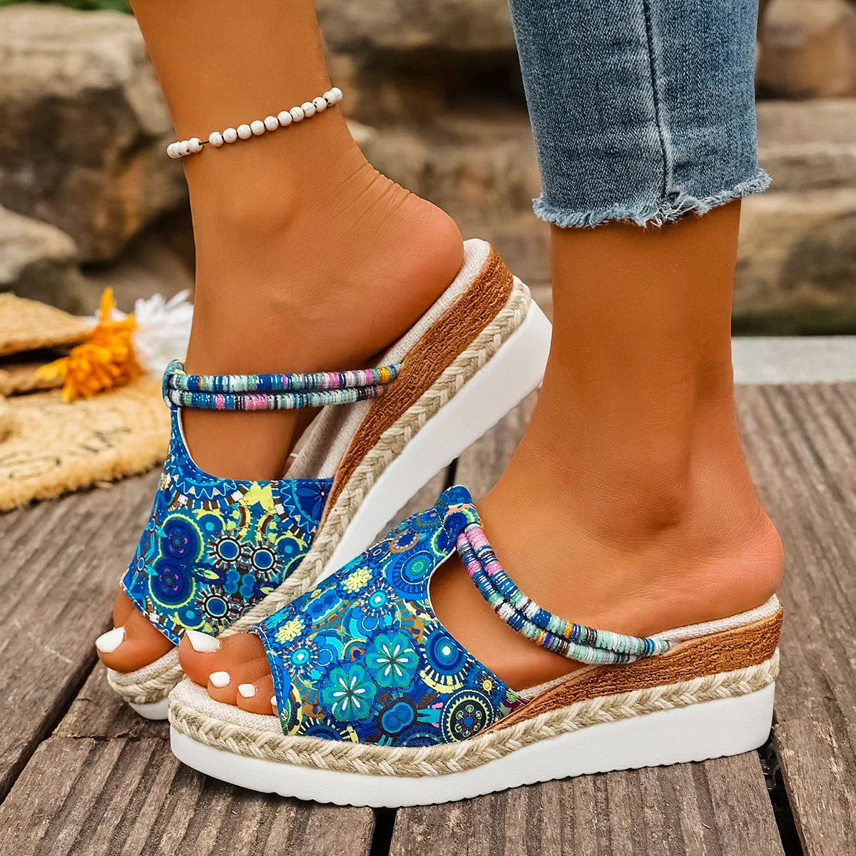 JANEIRO – PLATFORM SANDALS