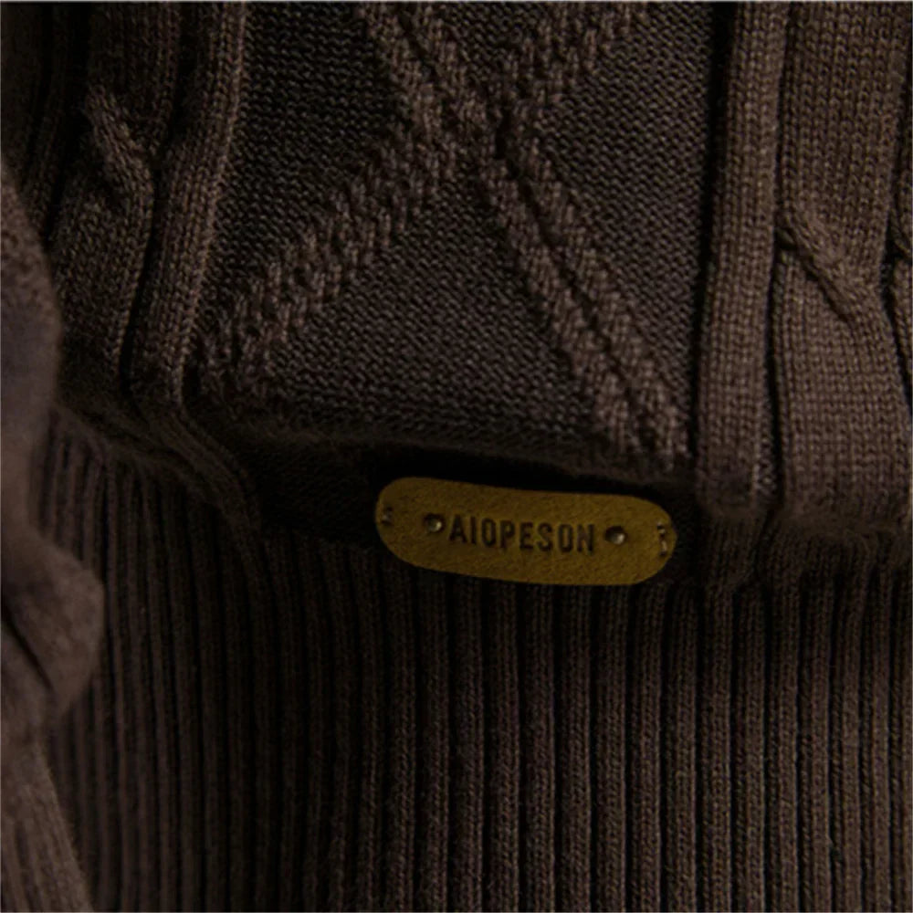 Dariusz | Retro Style Cardigan