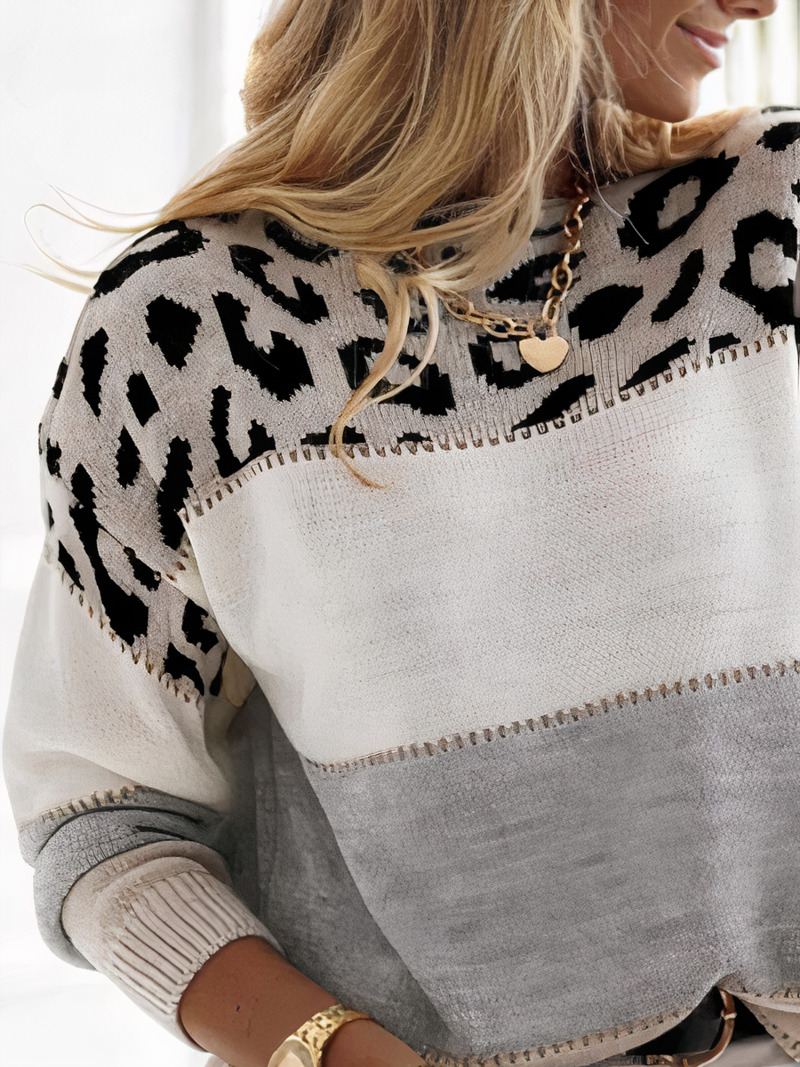 Grażyna | Knit sweater with leopard print