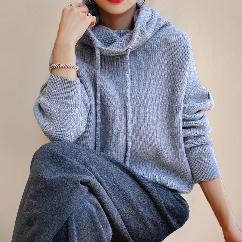 LIAH | Elegant turtleneck sweater